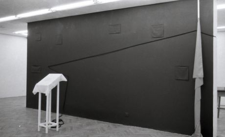 5. İsmail Saray,  Duvara Ders Anlatma [The Art of Lecture to a Wall], 1980. SALT Research, Ahmet Öktem Archive