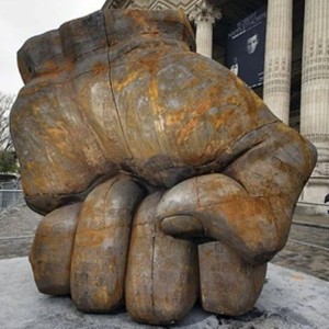 Liu Bolin - sculpture/metal Liu Bolin - sculpture/metal