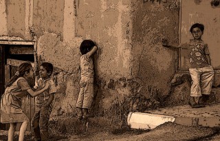 Aktüel Elma Dersem Çık Armut Dersemde Çık Çocukluğum-